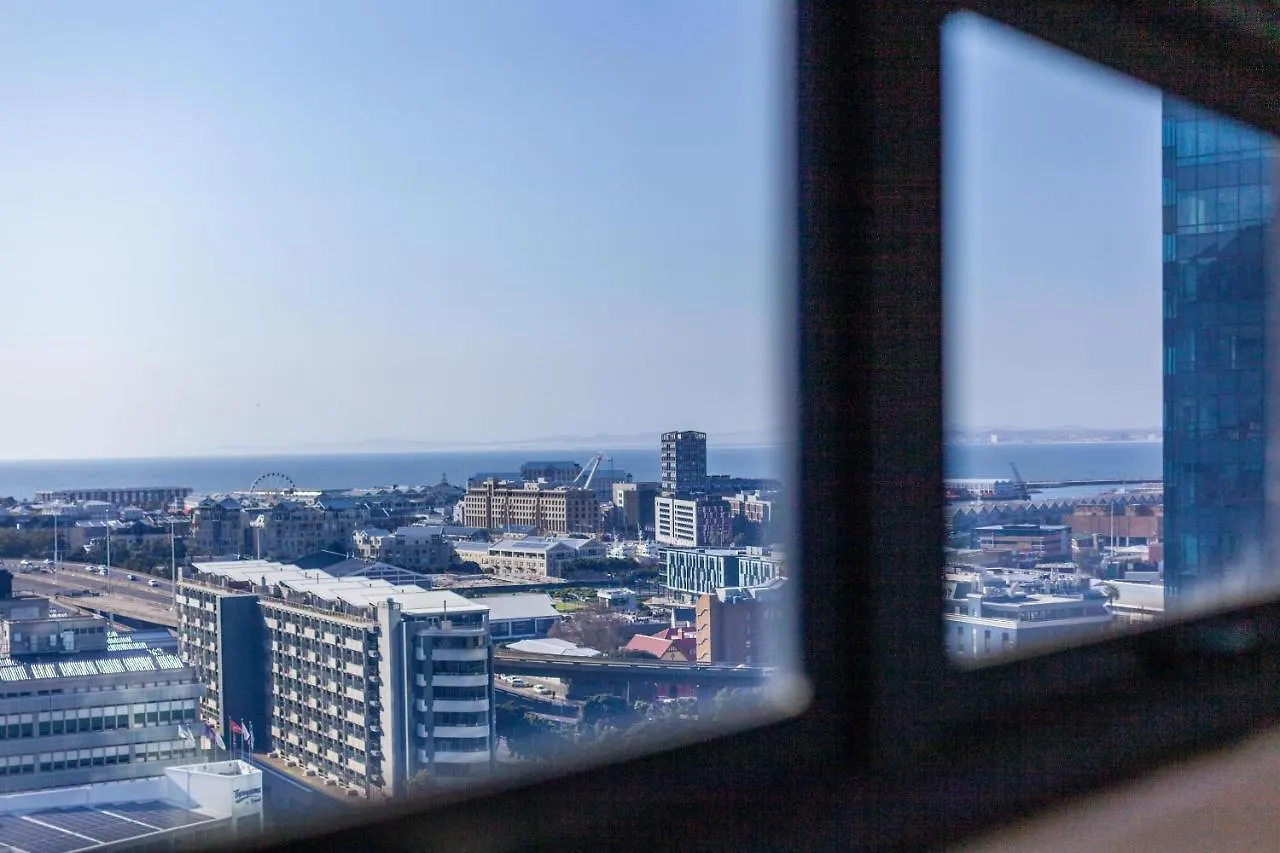 Luxuriuous 1 Bedroom In 16 On Bree Cape Town Apartment