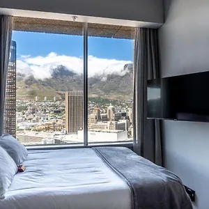 Stunning 1-bedroom With Mountain Views Apartment